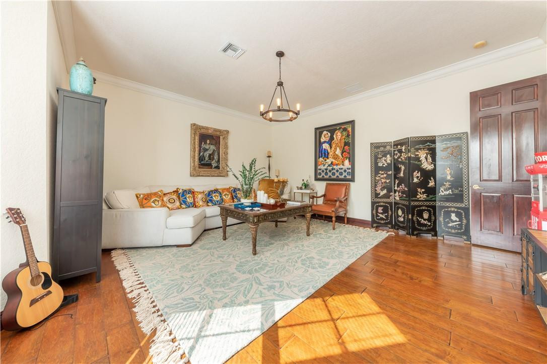 Isla Del Sol 85-32 B - Residential