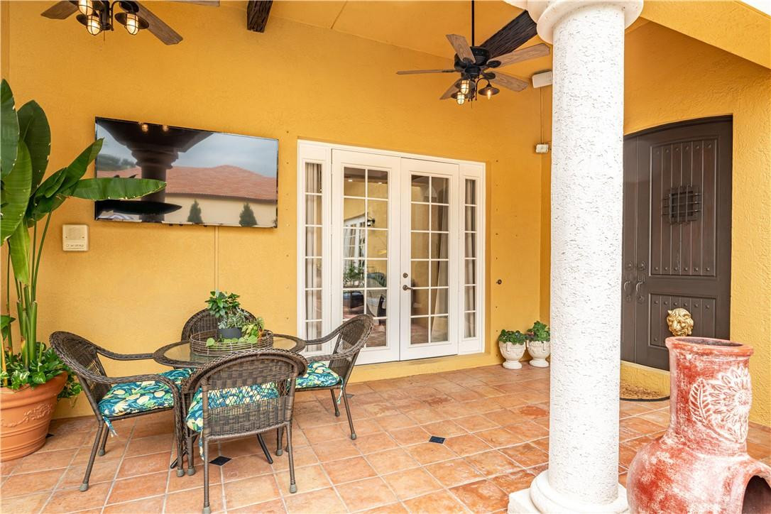 Isla Del Sol 85-32 B - Residential