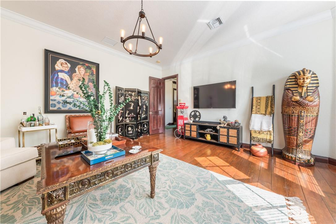 Isla Del Sol 85-32 B - Residential