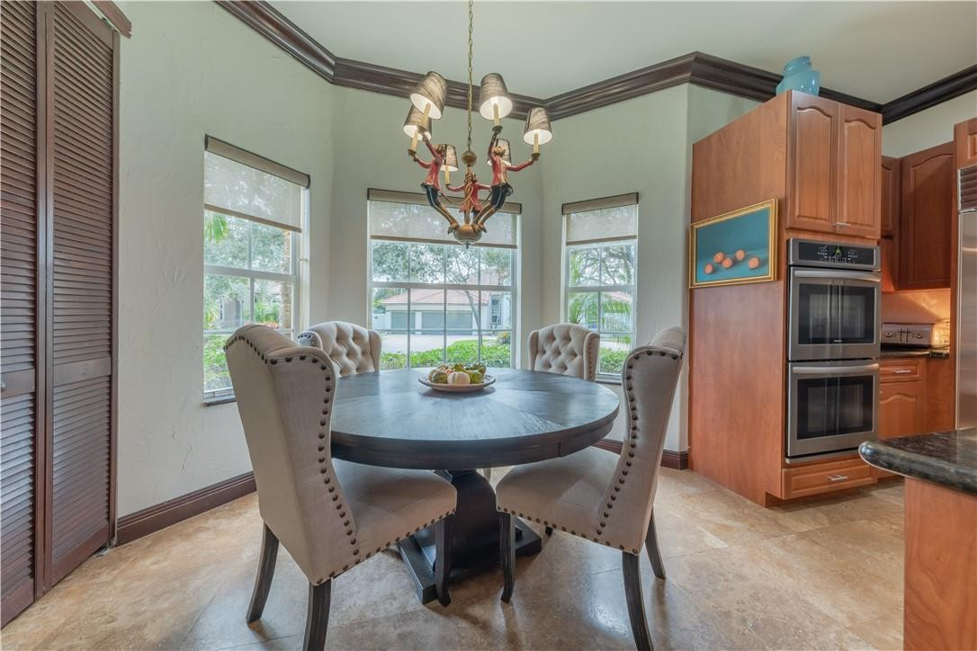 Isla Del Sol 85-32 B - Residential