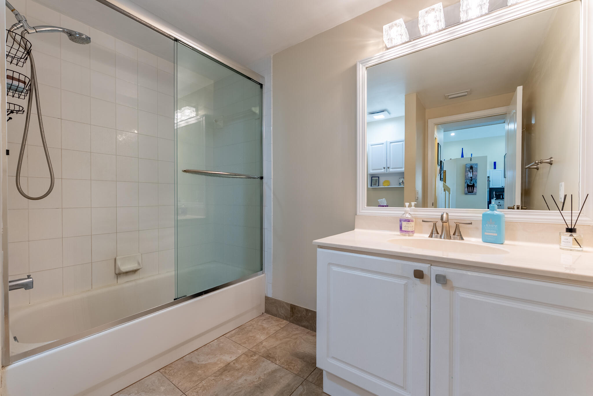 HIDDEN LAKES AT NORTHTREE - Residential