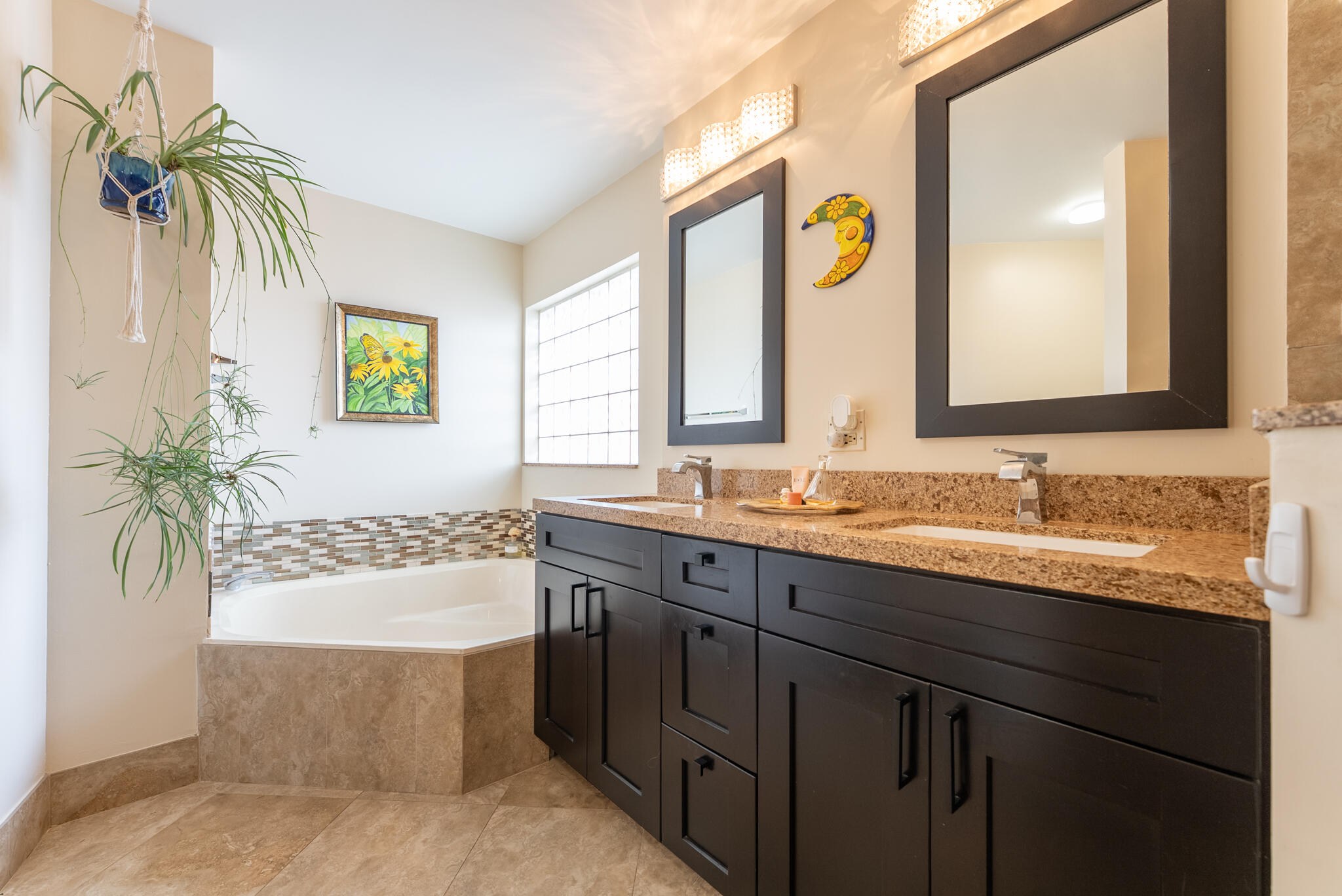 HIDDEN LAKES AT NORTHTREE - Residential