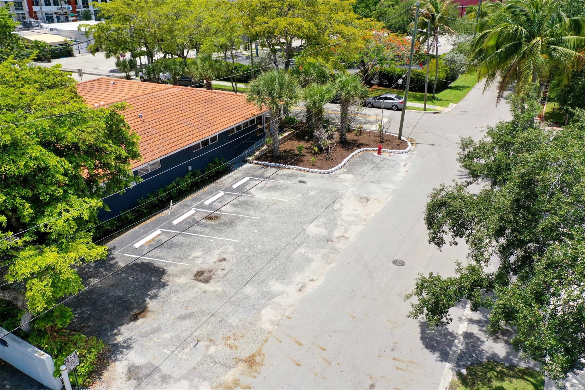 VICTORIA PARK - Land