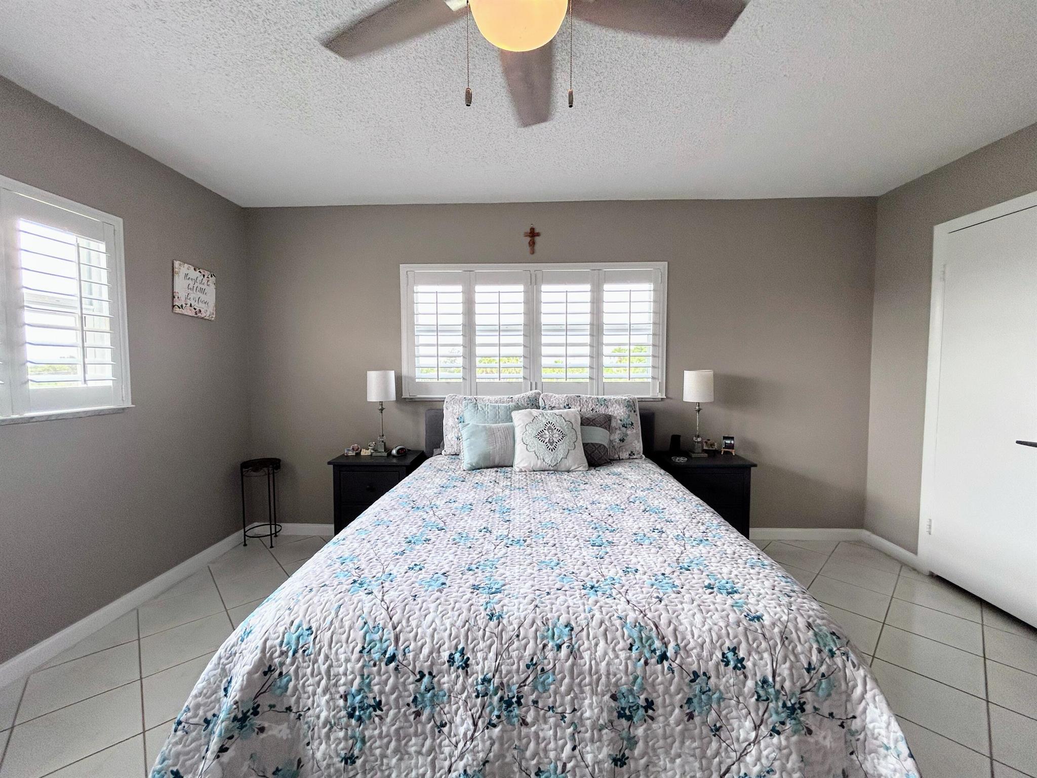 VILLAGE ROYALE ON THE GRE - Residential