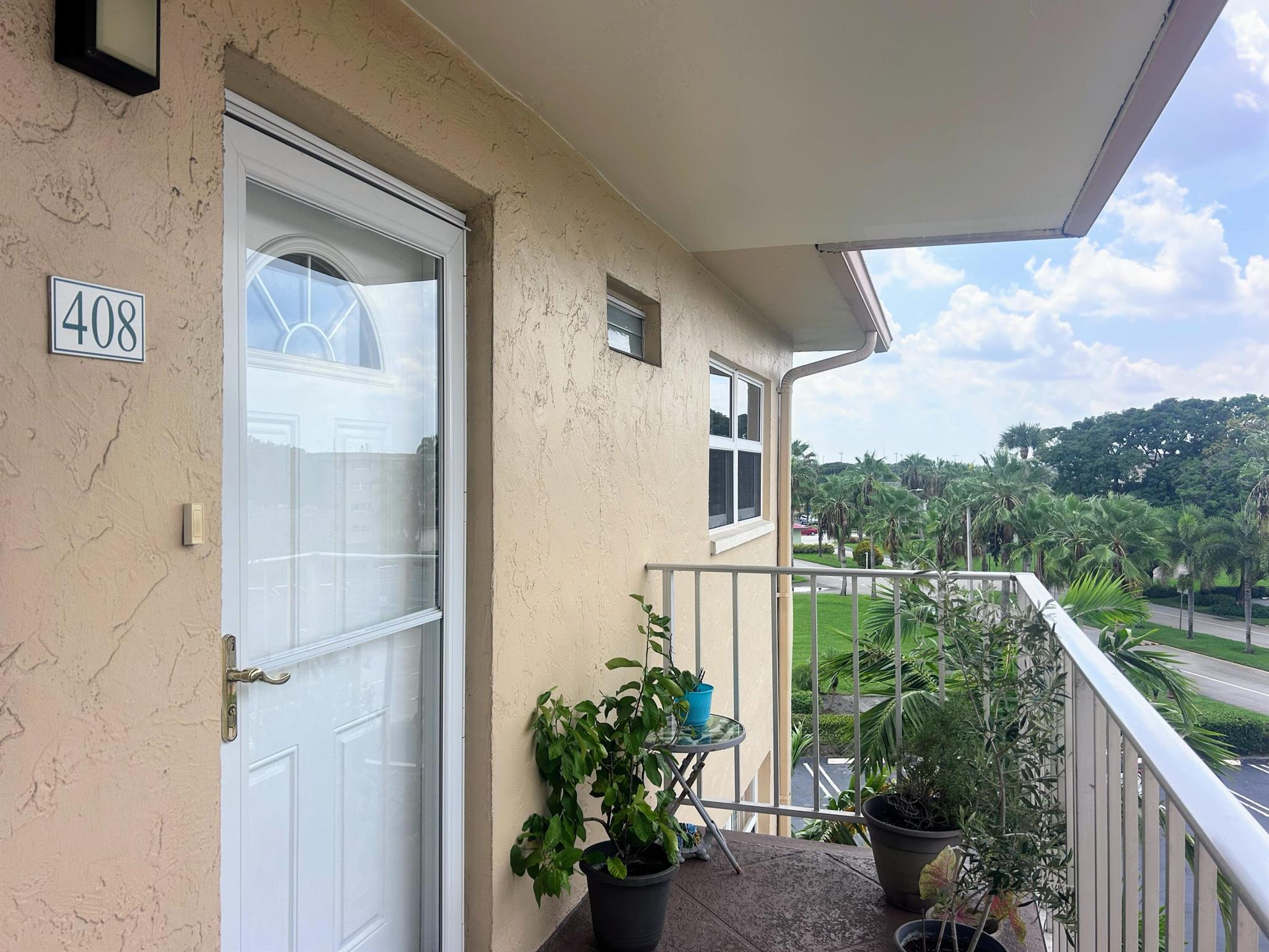 BEAUTIFUL 2/2 condo, top floor, corner unit with extra windows and lots of light! Located in the 55+ community of Village Royale on the Green, offering amazing amenities, including a large clubhouse with lots of entertainment and social opportunities. In close proximity to I-95 and the beach. The condo has been remodeled with an open concept kitchen, including a new wine fridge, SS appliances, and recessed lighting, large and spacious bedrooms and closed in Florida Room. The condo is located directly across from the clubhouse for quick and easy access to the main pool, fitness facility, library etc. Very large corner unit, nicely updated, furnished and in a great location. Older children 18+ allowed with one adult 55+.