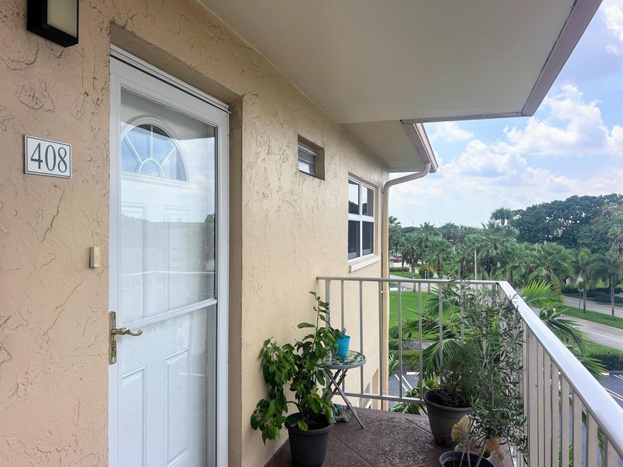 BEAUTIFUL 2/2 condo, top floor, corner unit with extra windows and lots of light! Located in the 55+ community of Village Royale on the Green, offering amazing amenities, including a large clubhouse with lots of entertainment and social opportunities. In close proximity to I-95 and the beach. The condo has been remodeled with an open concept kitchen, including a new wine fridge, SS appliances, and recessed lighting, large and spacious bedrooms and closed in Florida Room. The condo is located directly across from the clubhouse for quick and easy access to the main pool, fitness facility, library etc. Very large corner unit, nicely updated, furnished and in a great location. Older children 18+ allowed with one adult 55+.