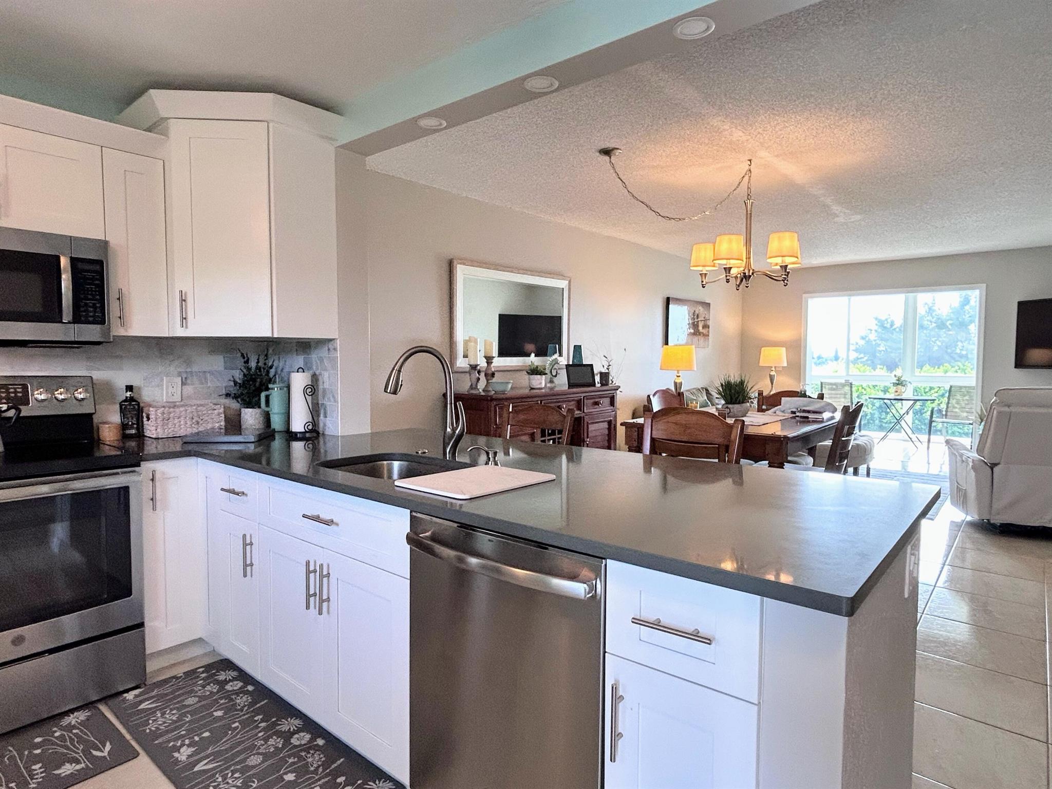 2520 NE 1st Court 408