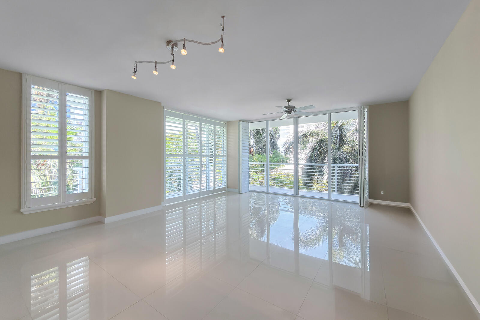 2831 N Ocean Boulevard 303n