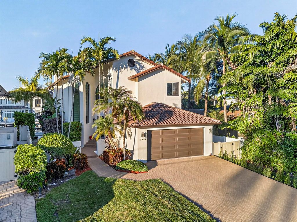 Photo of 1505 SE 11TH Street, Fort Lauderdale, FL 33316 (MLS # B26052342)