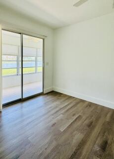 1043 Cornwall C