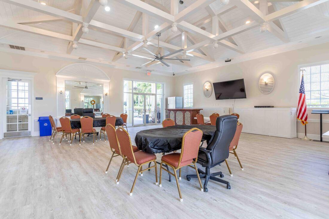 MAGNOLIA LAKES - Residential