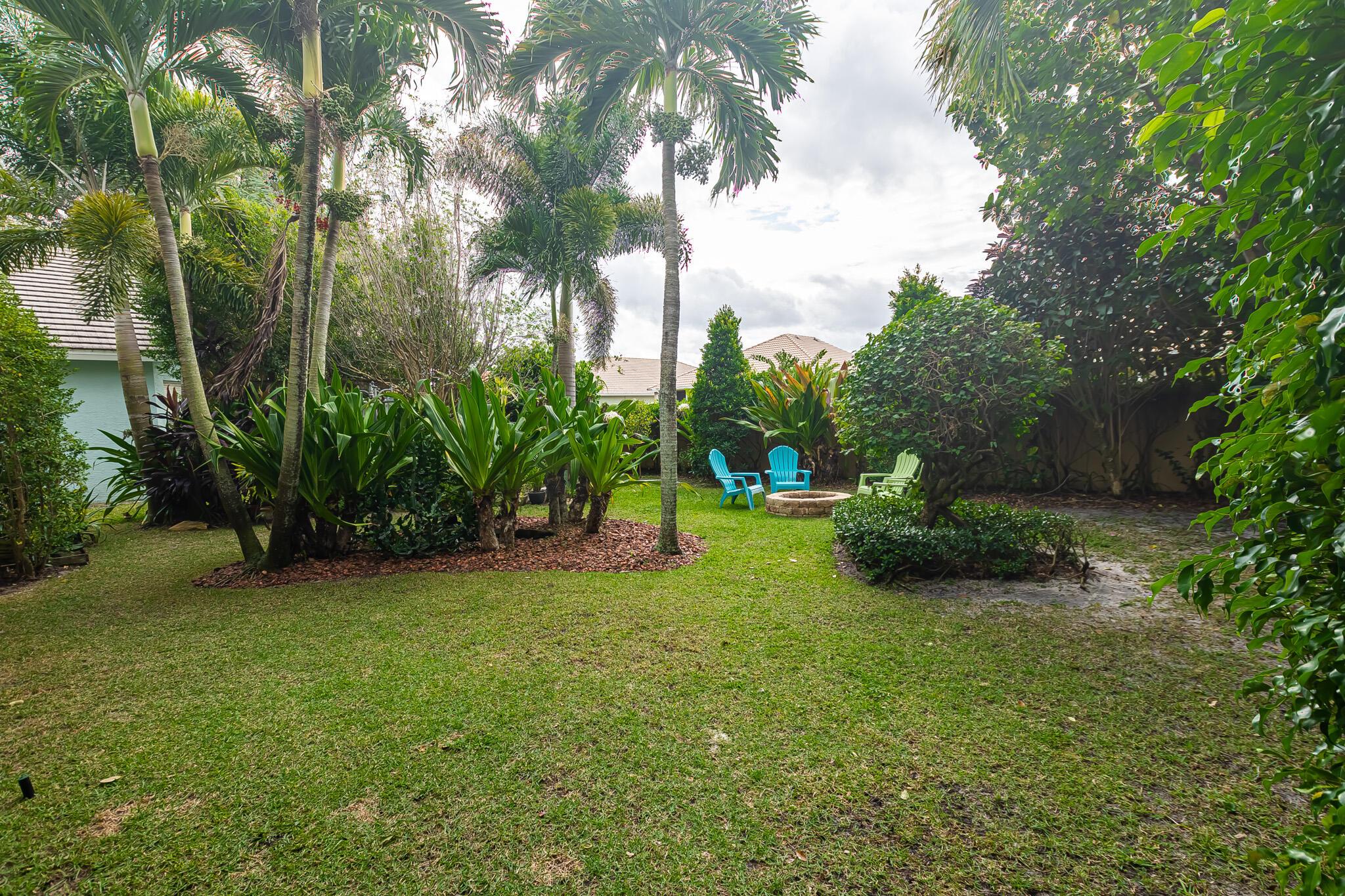 MAGNOLIA LAKES - Residential