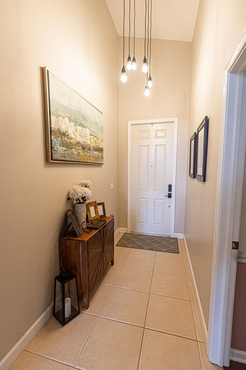 MAGNOLIA LAKES - Residential