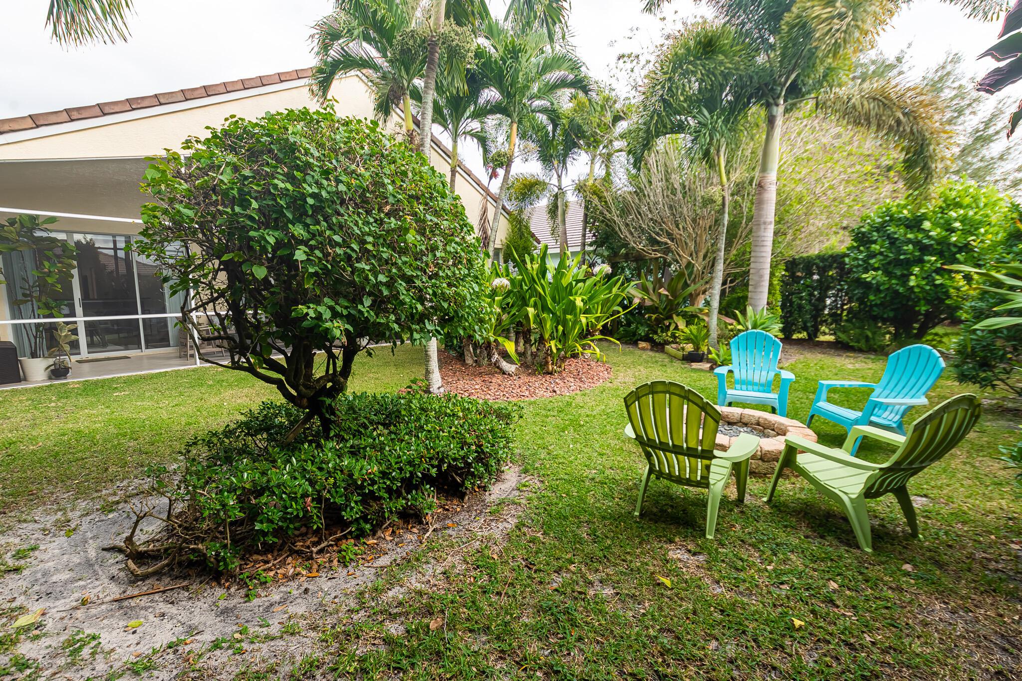 MAGNOLIA LAKES - Residential