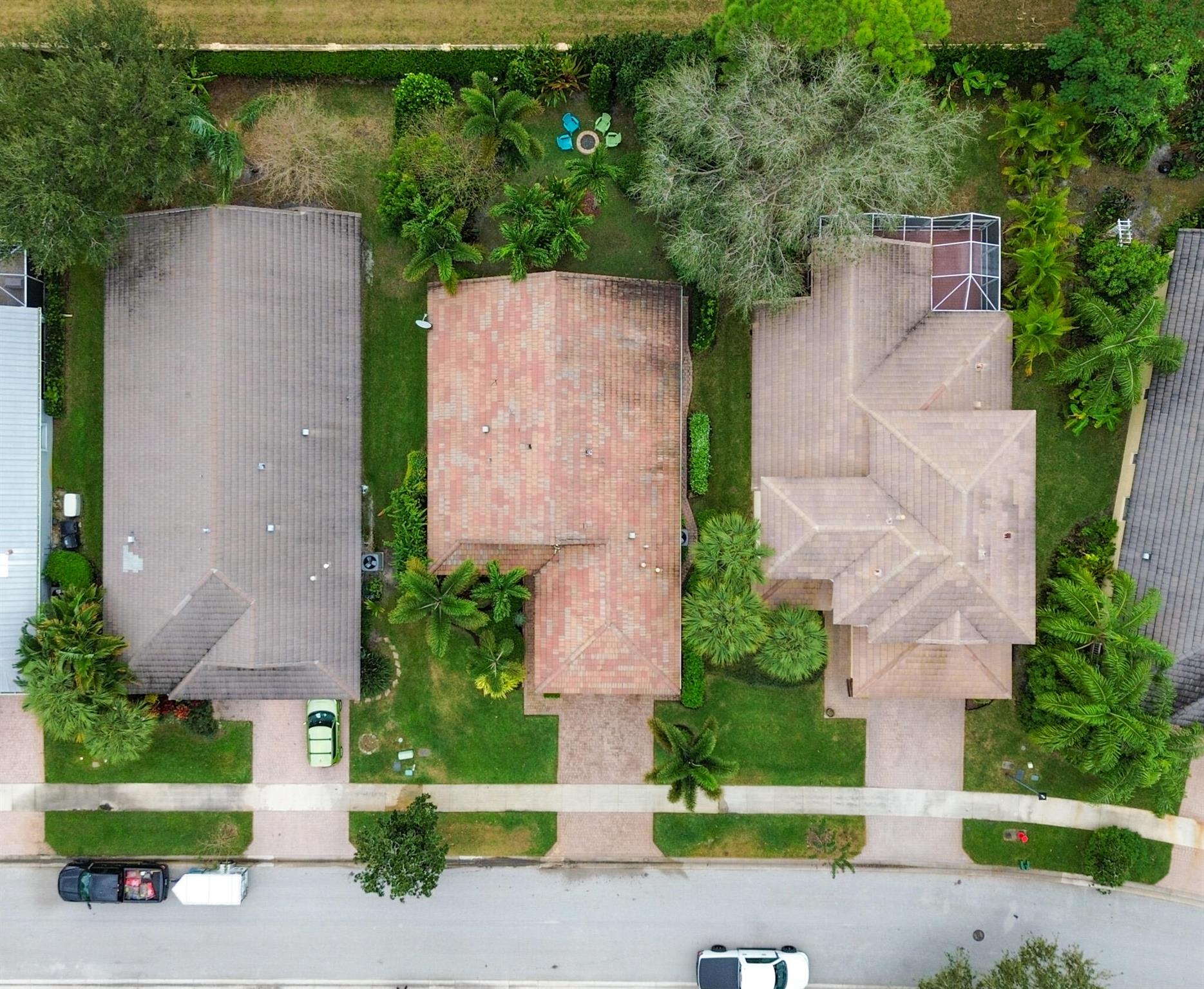 MAGNOLIA LAKES - Residential