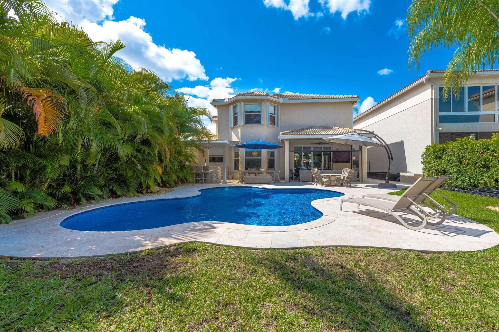 8533 Briar Rose Point