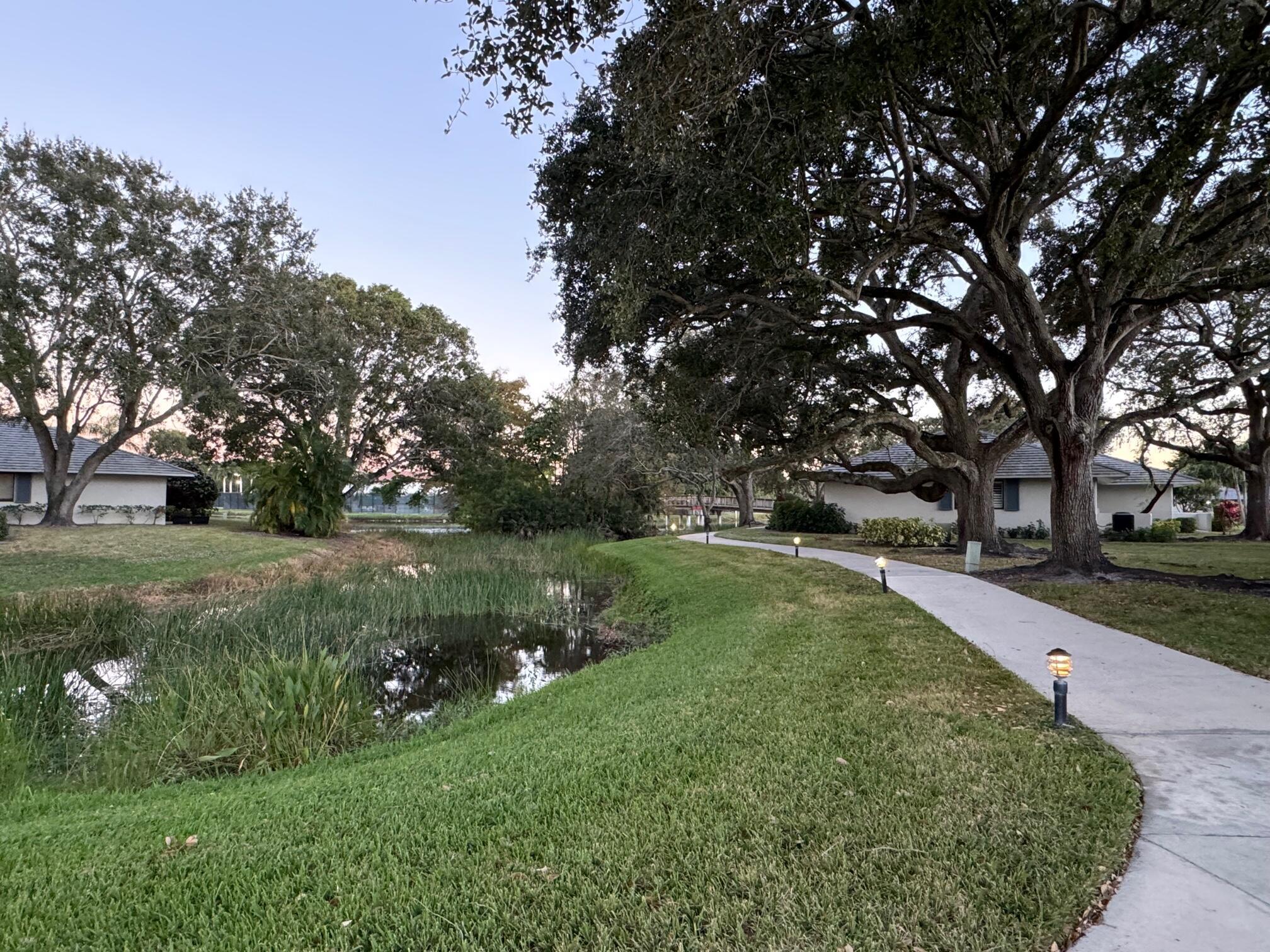 PGA CLUB COTTAGES - Residential Lease