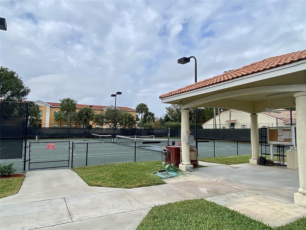 FLORAL LAKES 1 - Residential