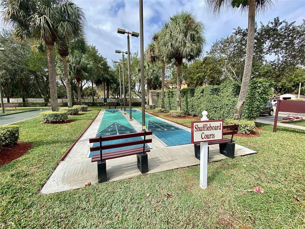 FLORAL LAKES 1 - Residential