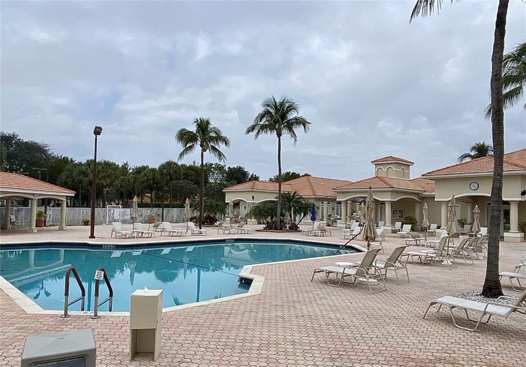 FLORAL LAKES 1 - Residential