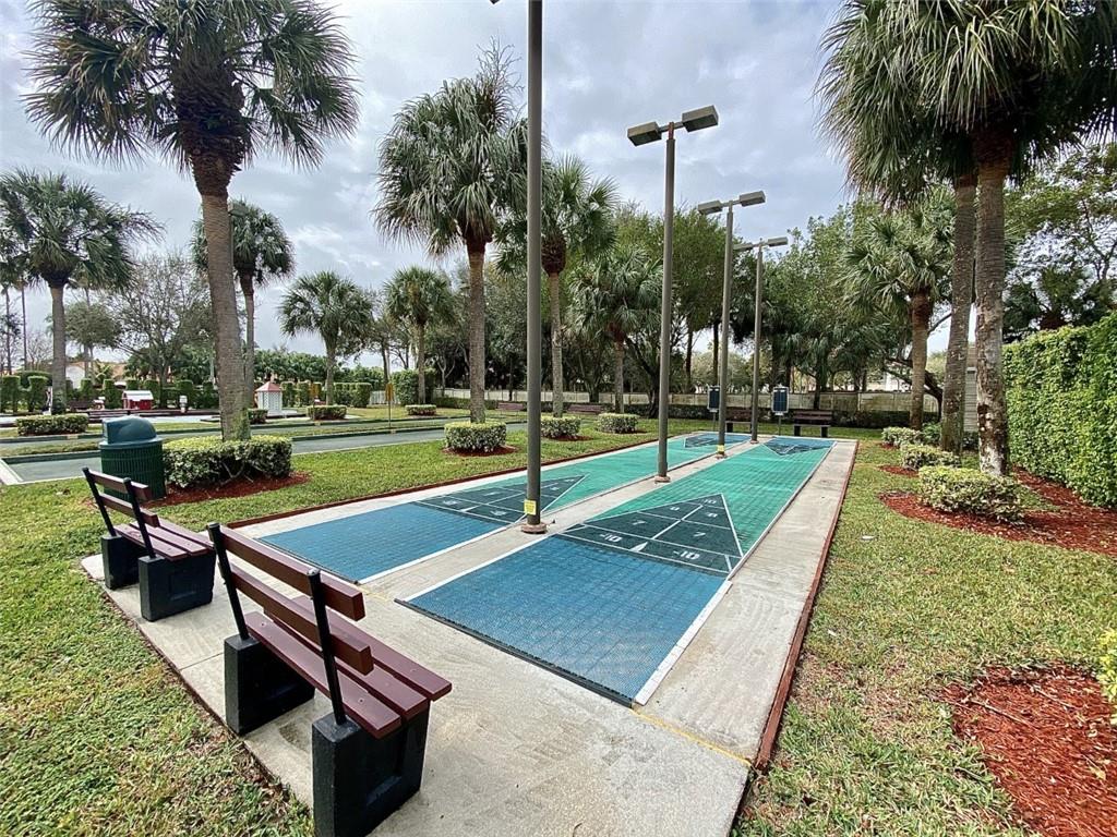 FLORAL LAKES 1 - Residential