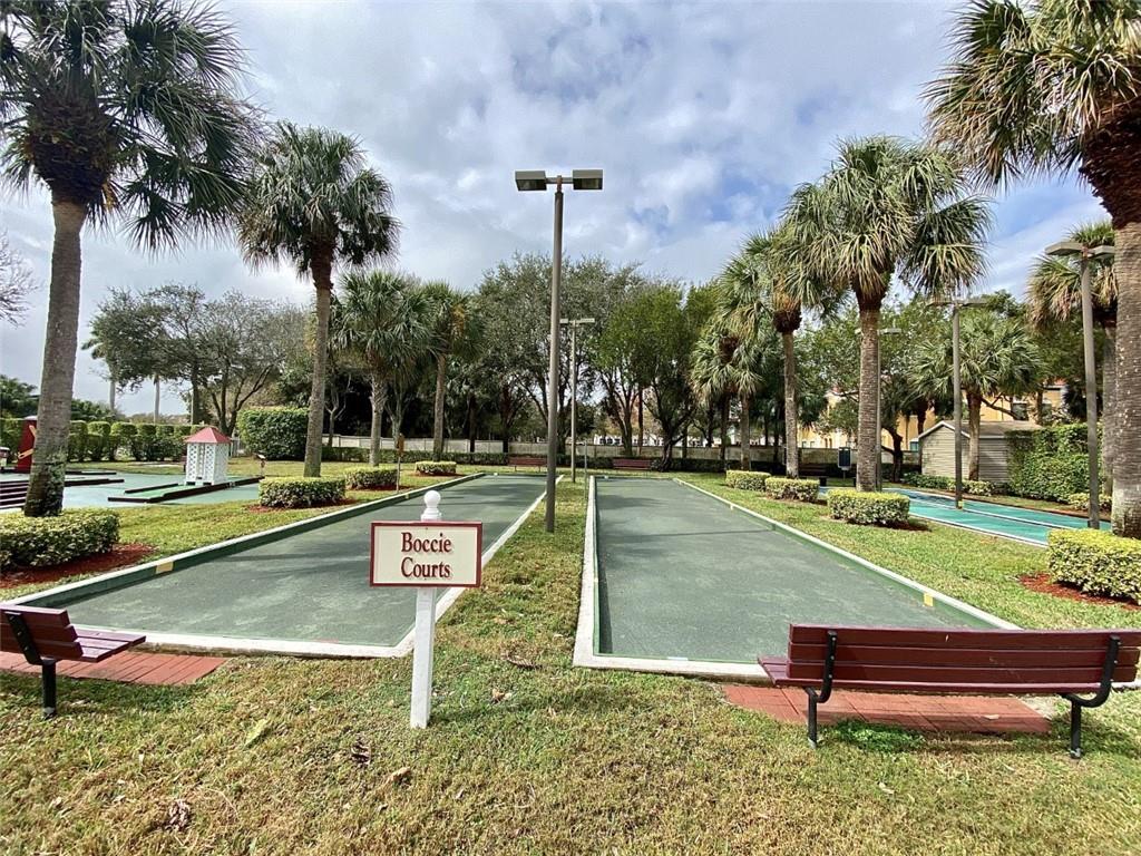 FLORAL LAKES 1 - Residential