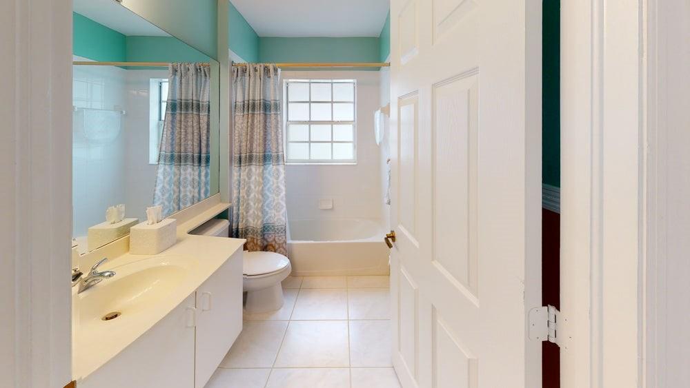 FLORAL LAKES 1 - Residential