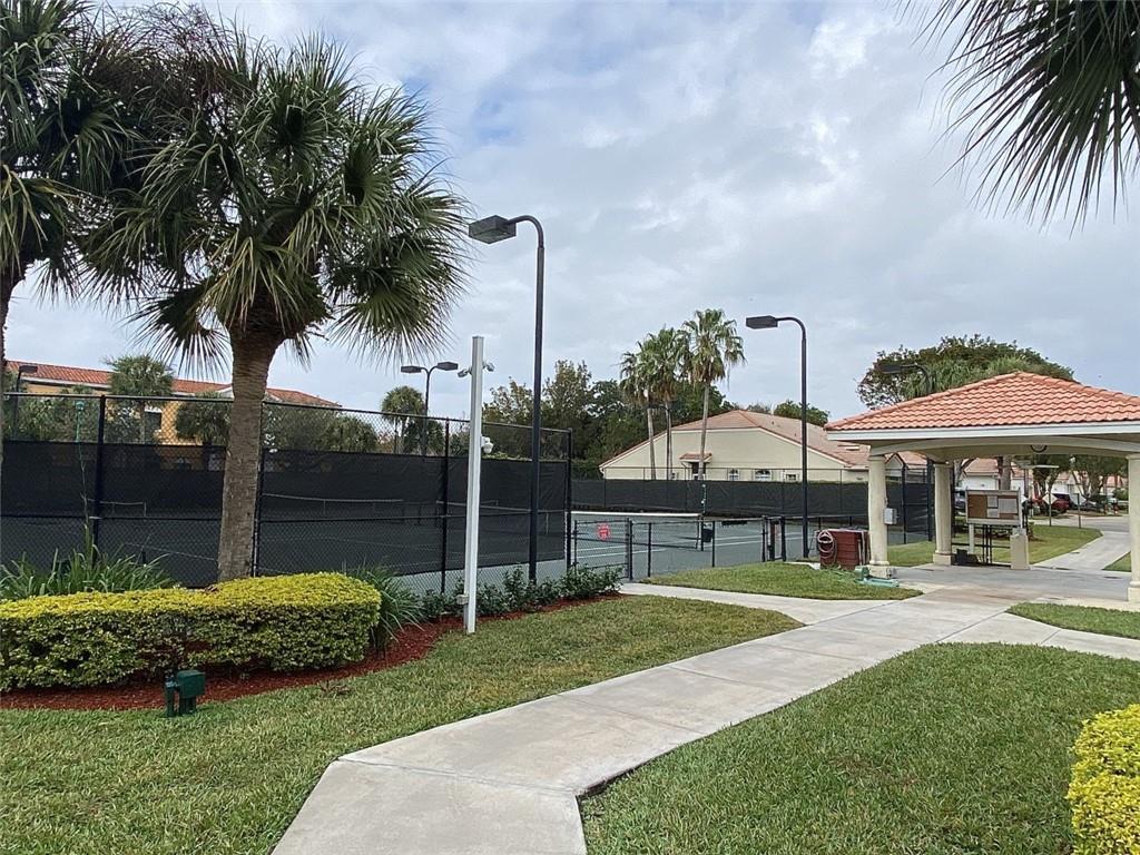 FLORAL LAKES 1 - Residential