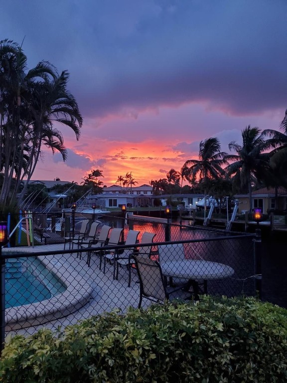 301 E Mcnab Road 214