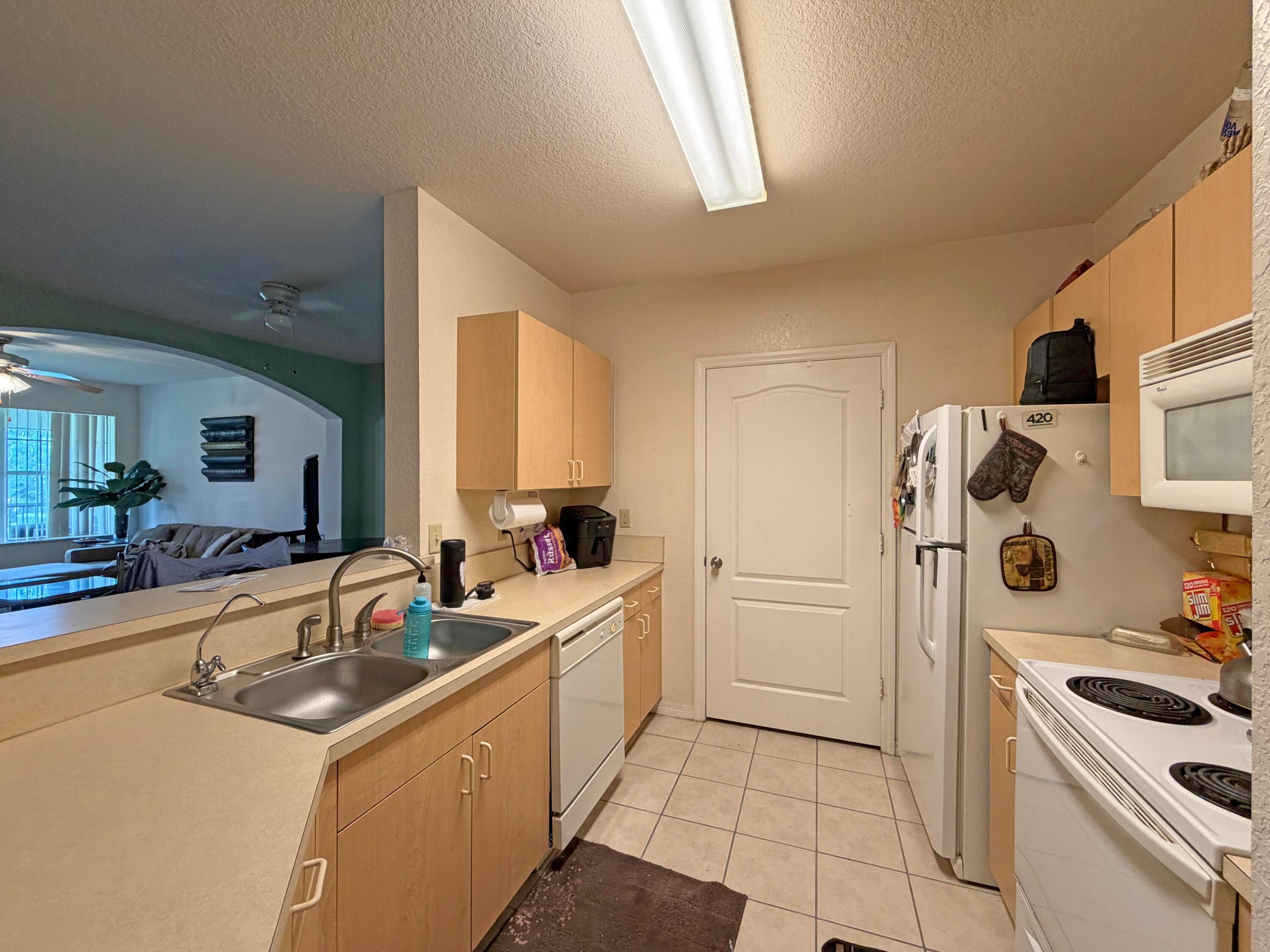 122 SW Peacock Boulevard 12-205