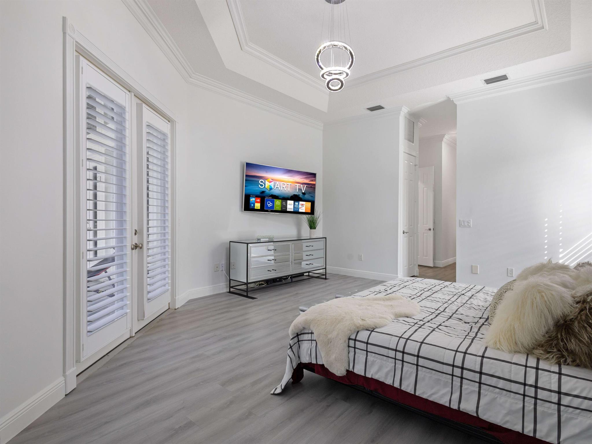 BOCA FALLS - Residential Lease