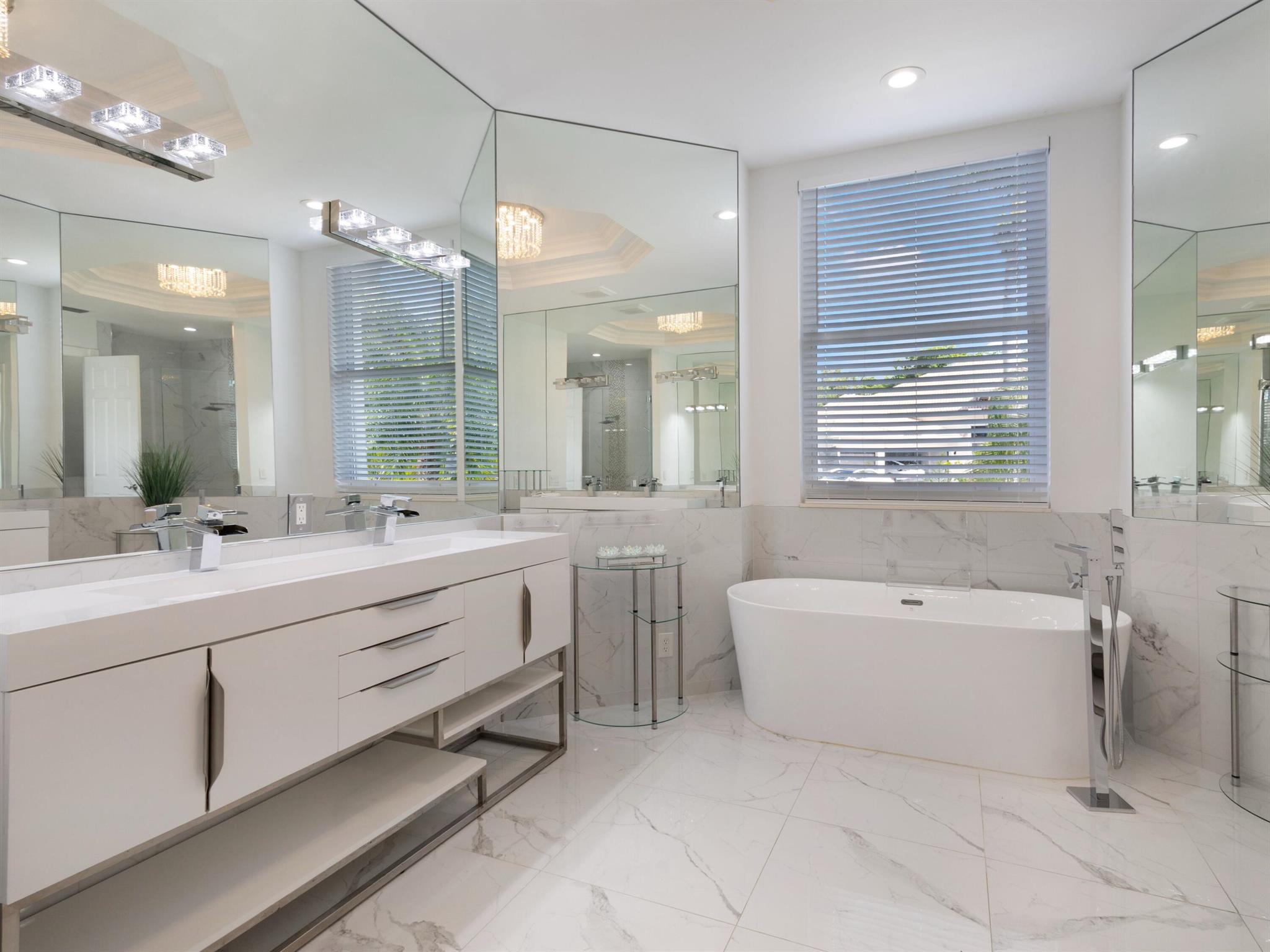 BOCA FALLS - Residential Lease