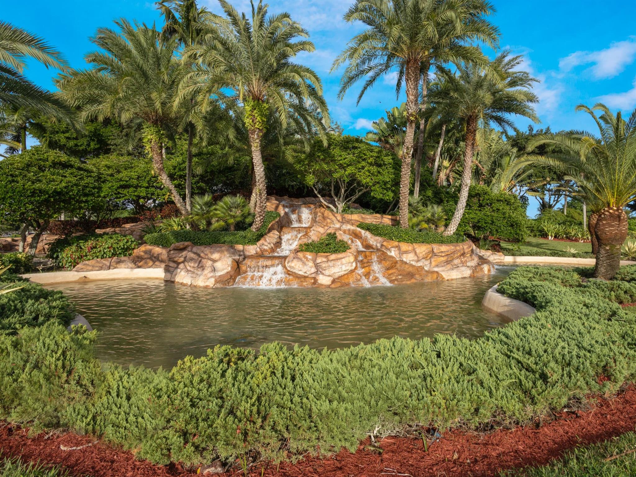 BOCA FALLS - Residential Lease