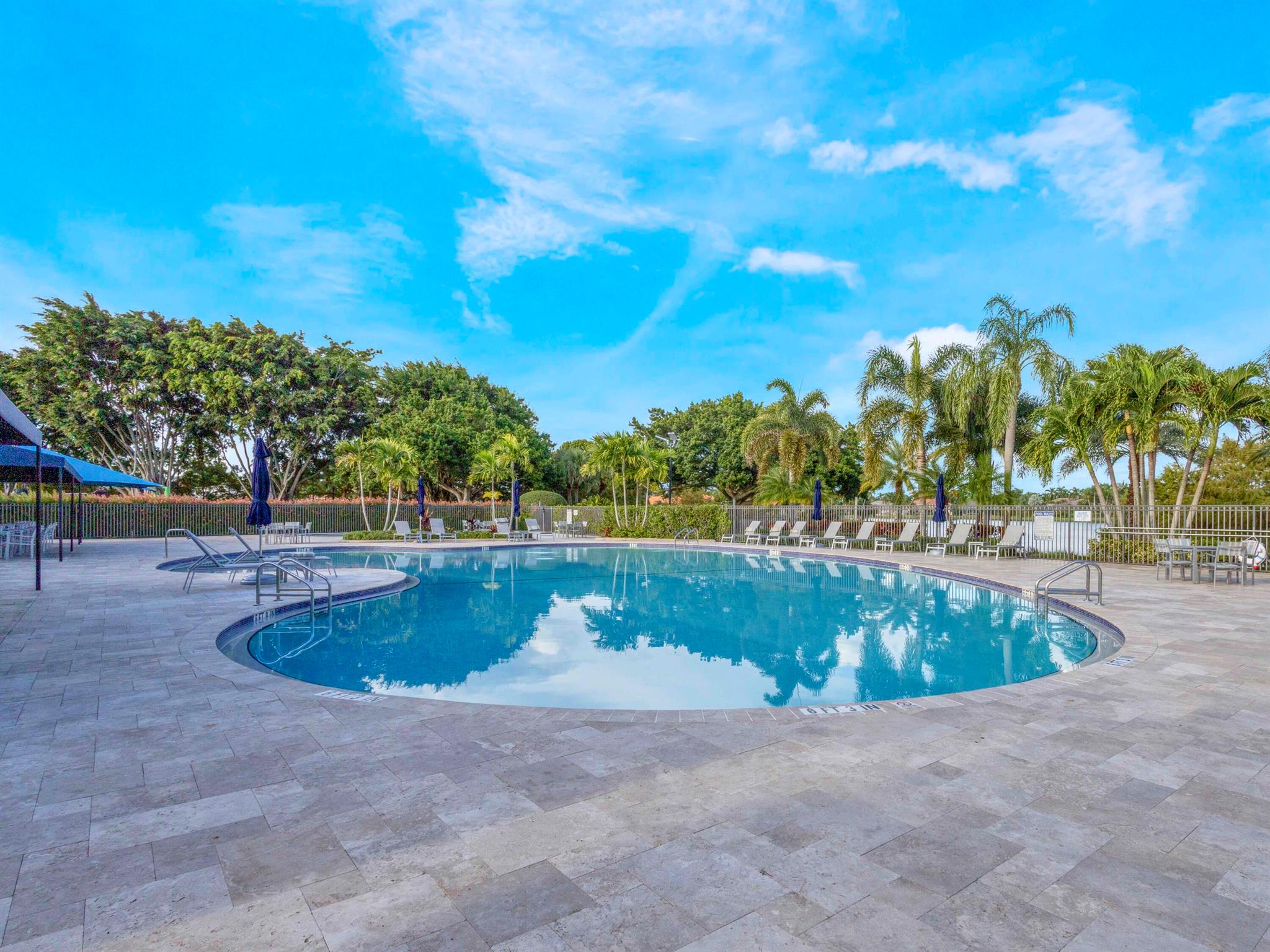 BOCA FALLS - Residential Lease