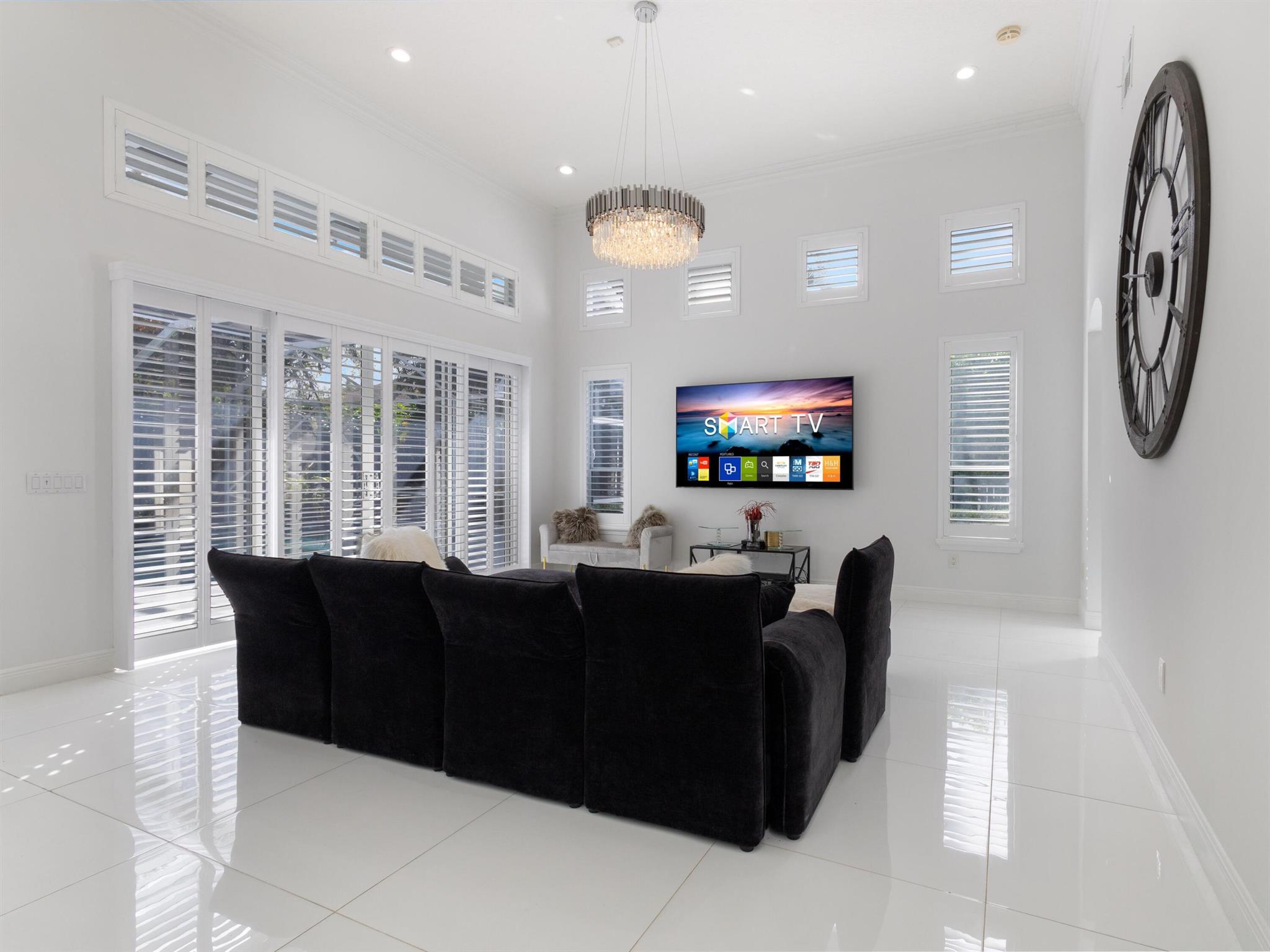 BOCA FALLS - Residential Lease