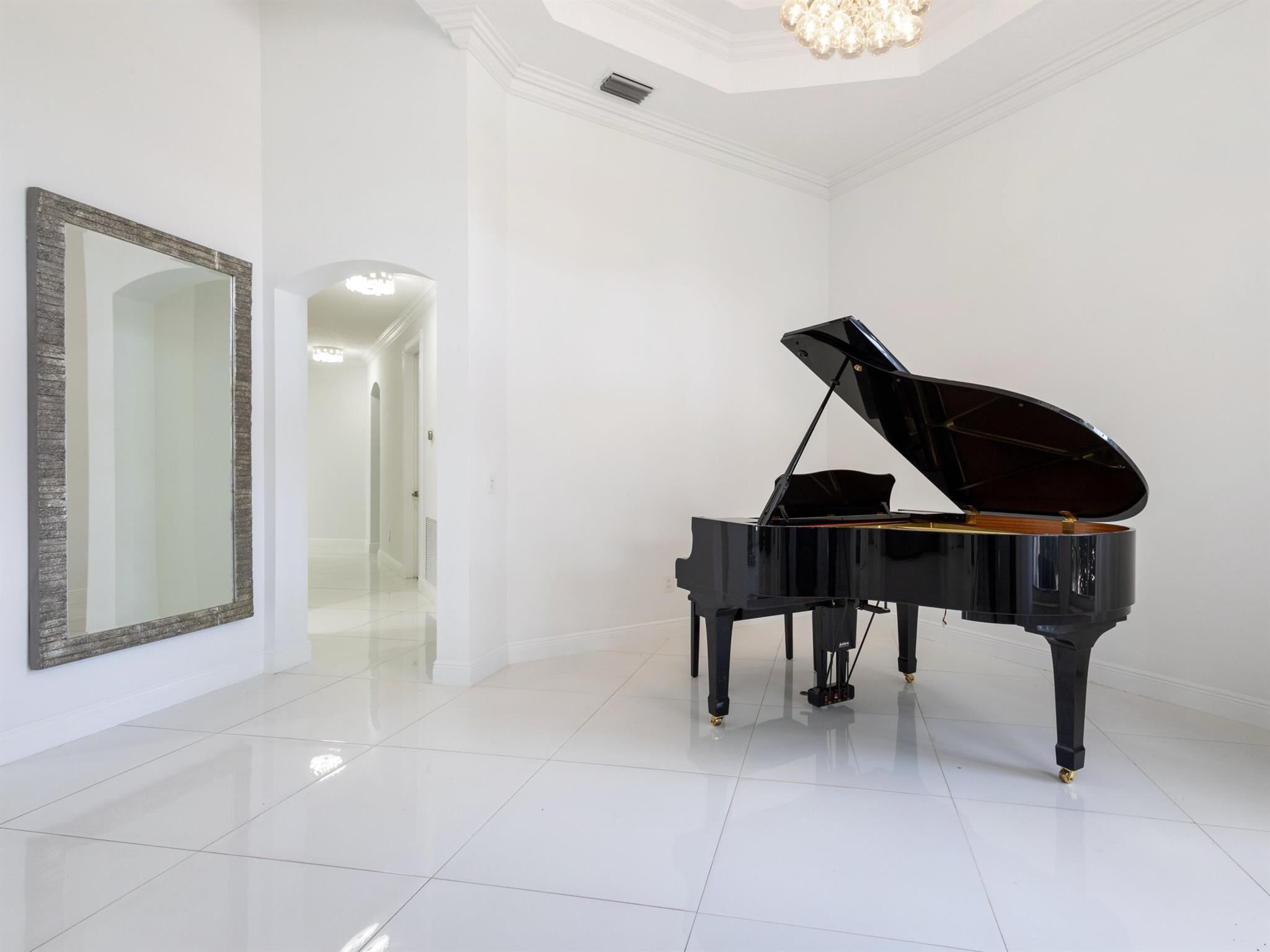 BOCA FALLS - Residential Lease