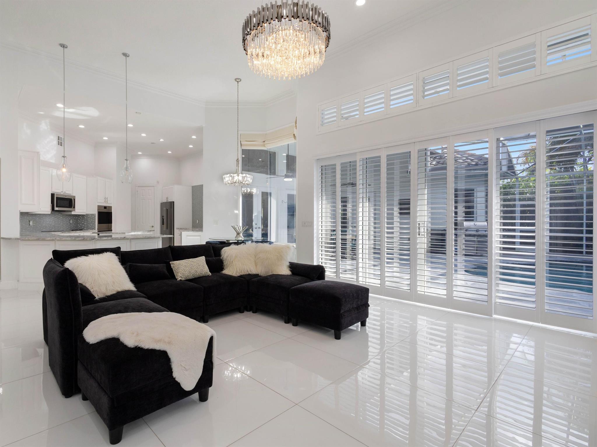 BOCA FALLS - Residential Lease