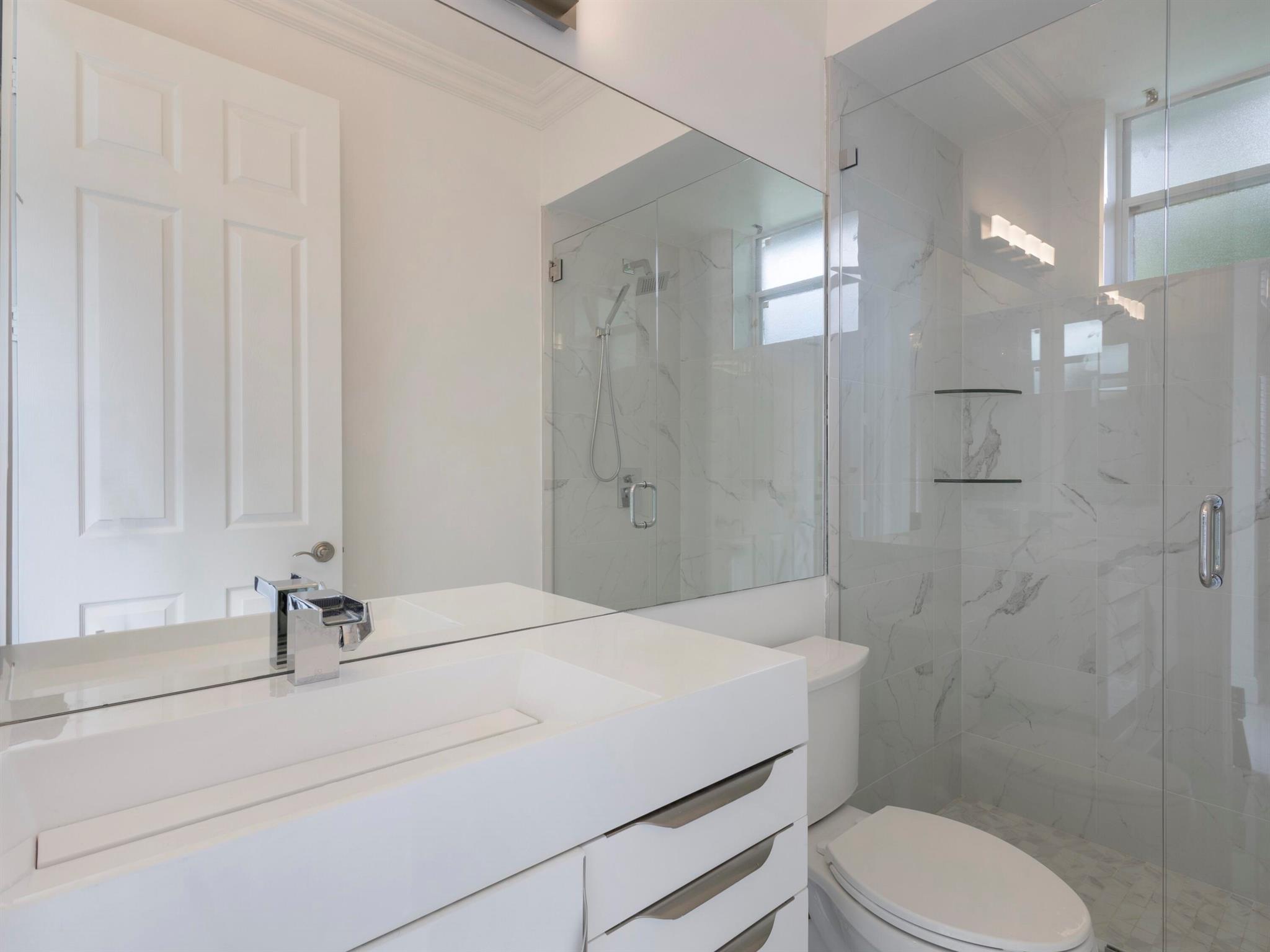 BOCA FALLS - Residential Lease