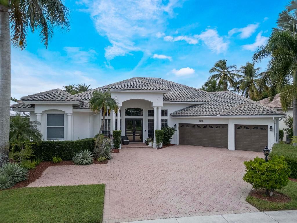 Photo of 21713 Marigot Drive, Boca Raton, FL 33428 (MLS # R11136969)