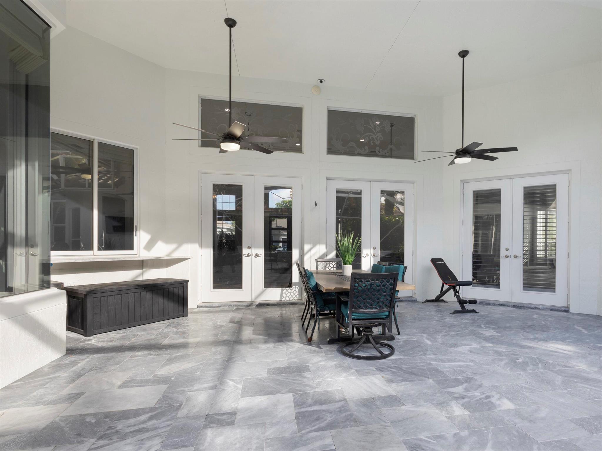 BOCA FALLS - Residential Lease