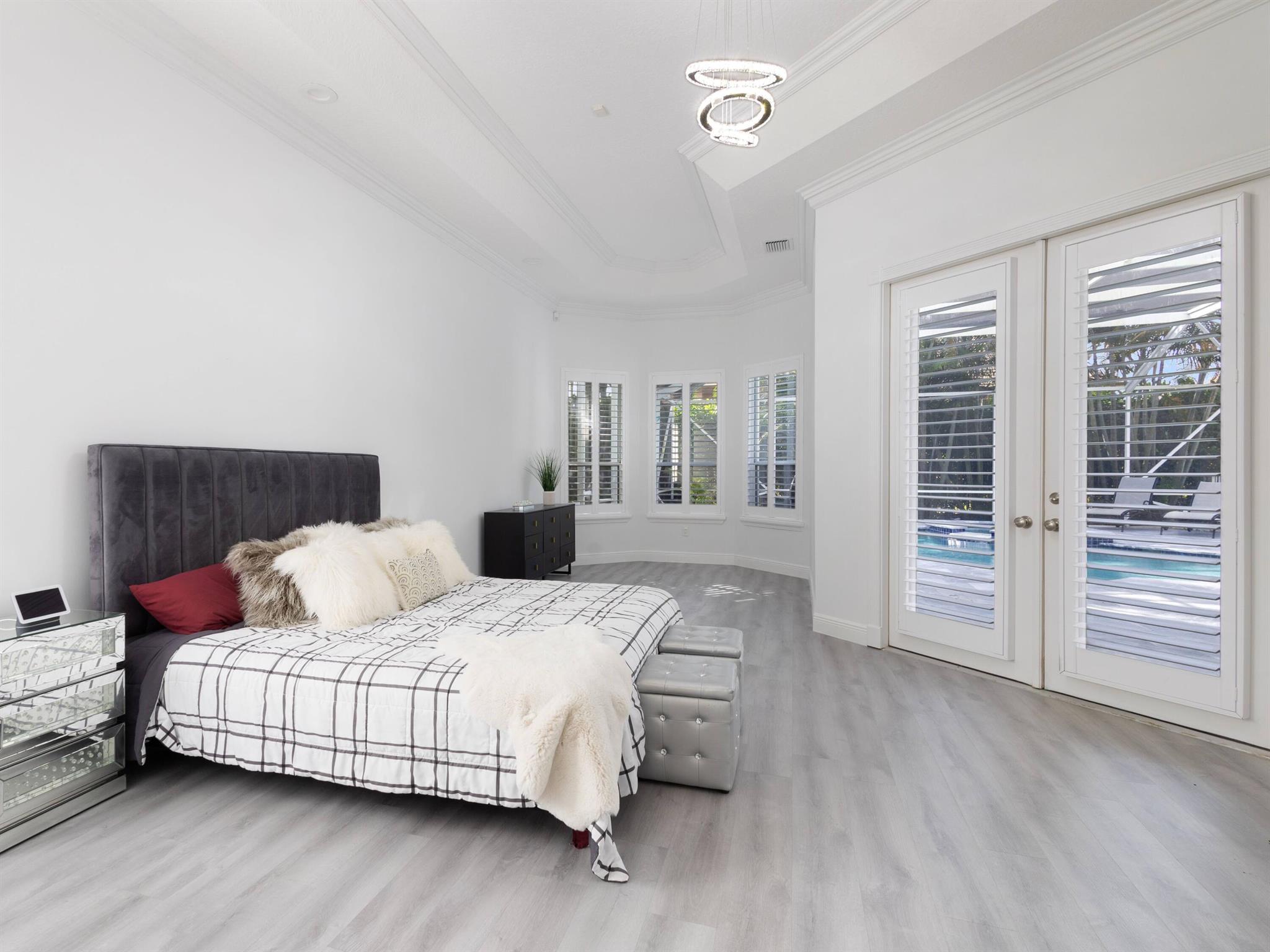 BOCA FALLS - Residential Lease