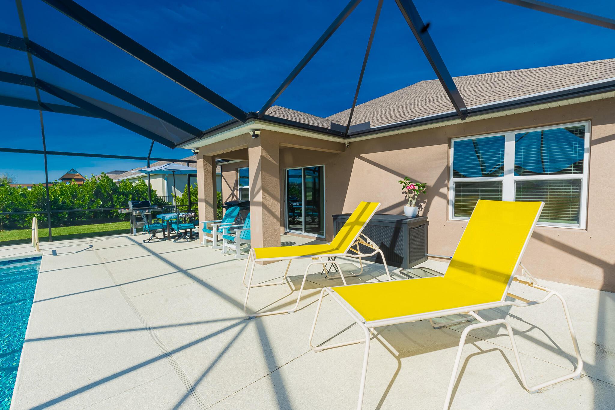 CROSSTOWN COMMONS - Residential