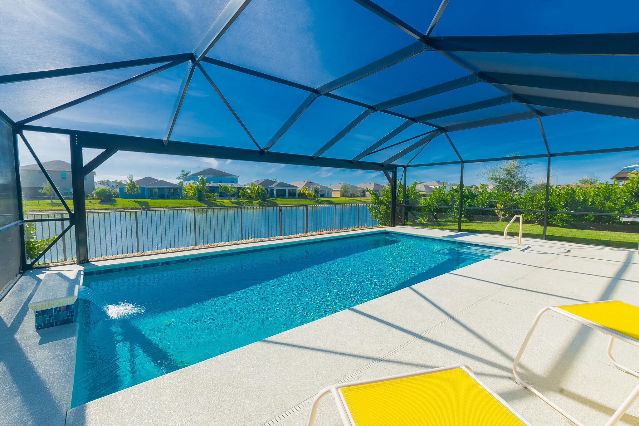 CROSSTOWN COMMONS - Residential