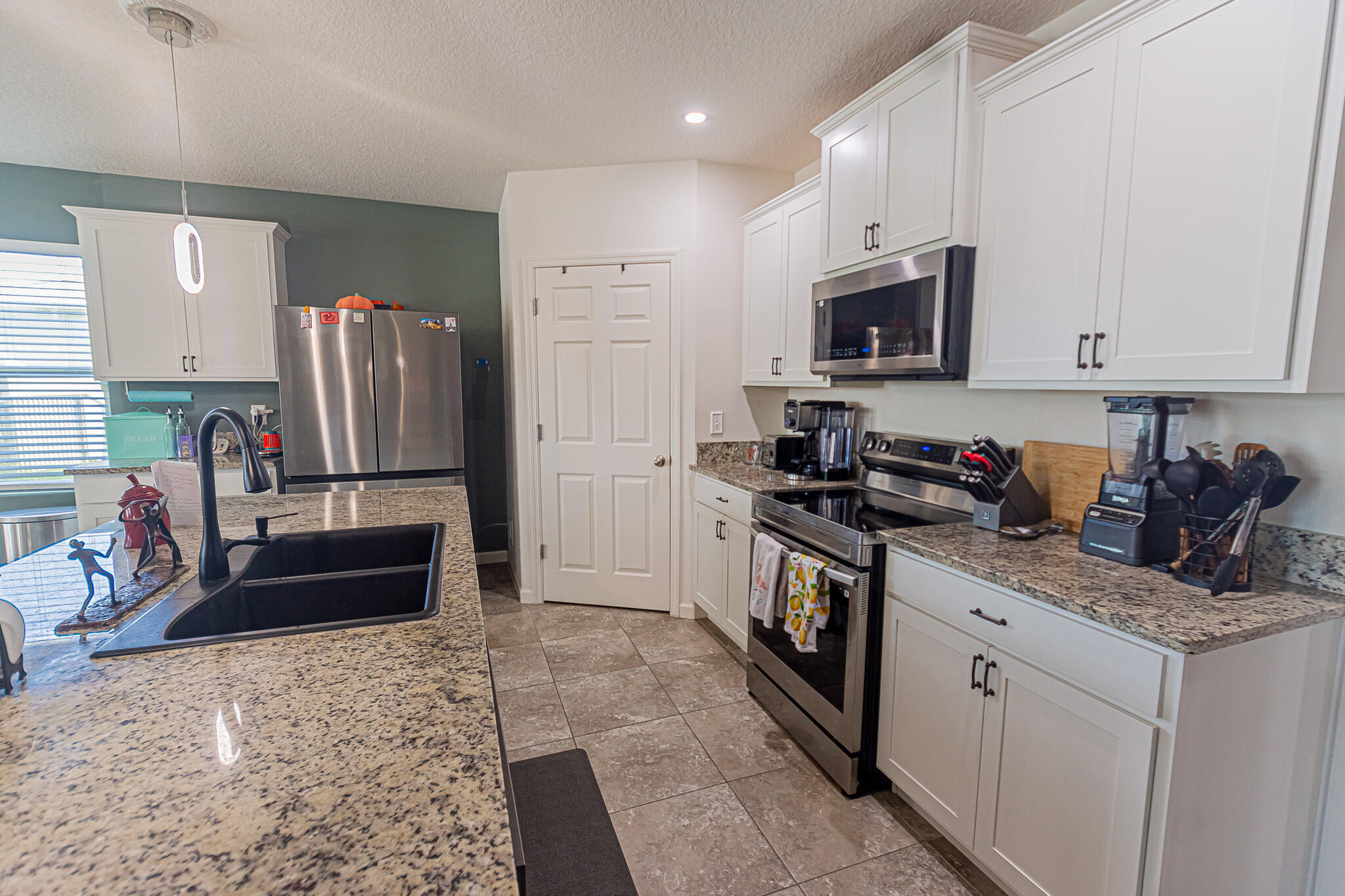 CROSSTOWN COMMONS - Residential