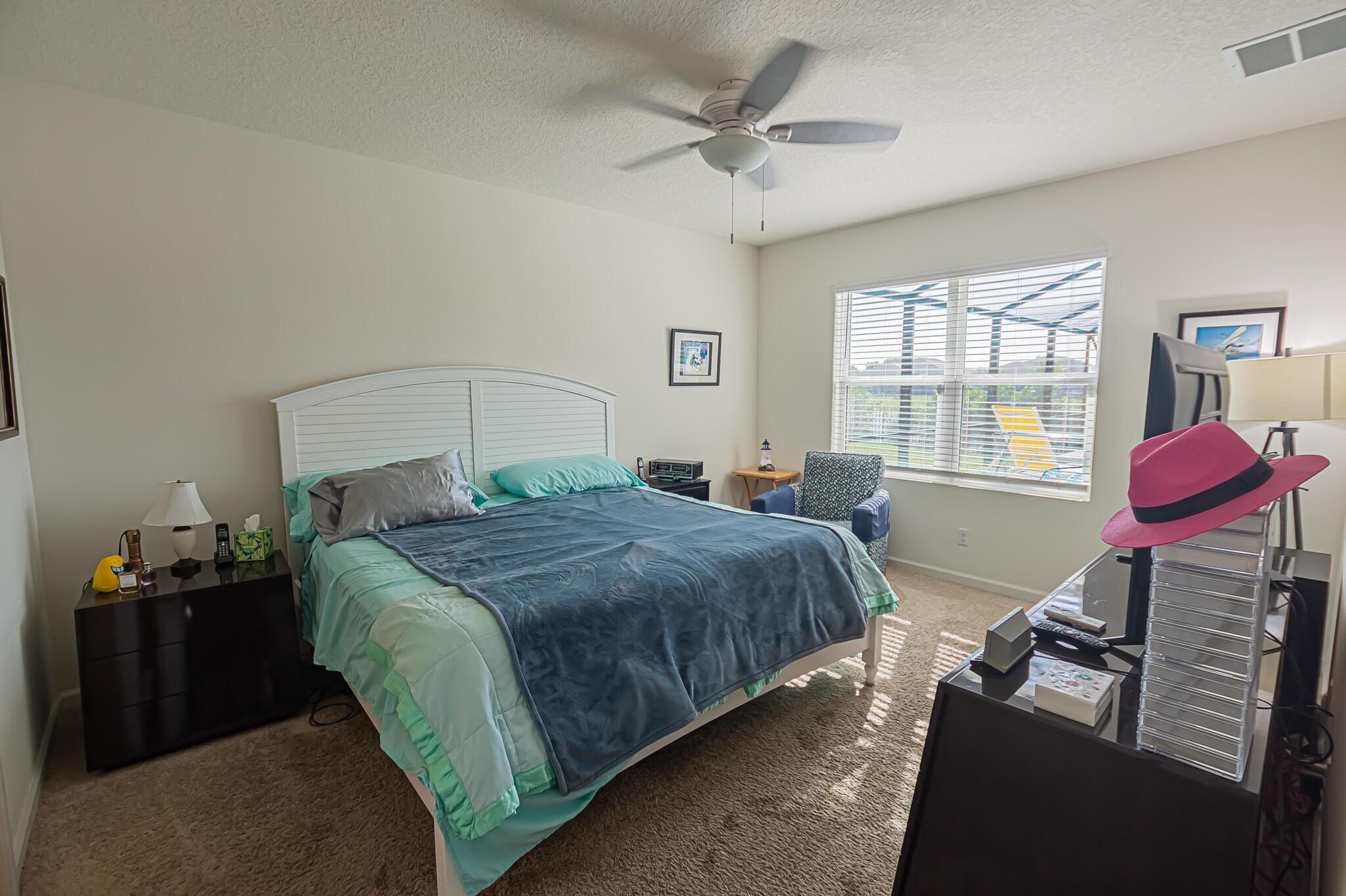 CROSSTOWN COMMONS - Residential