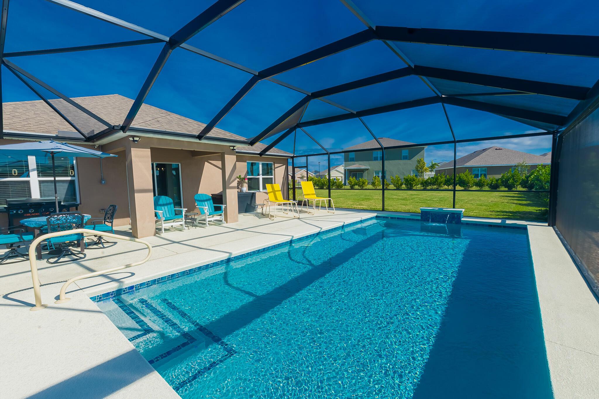 CROSSTOWN COMMONS - Residential