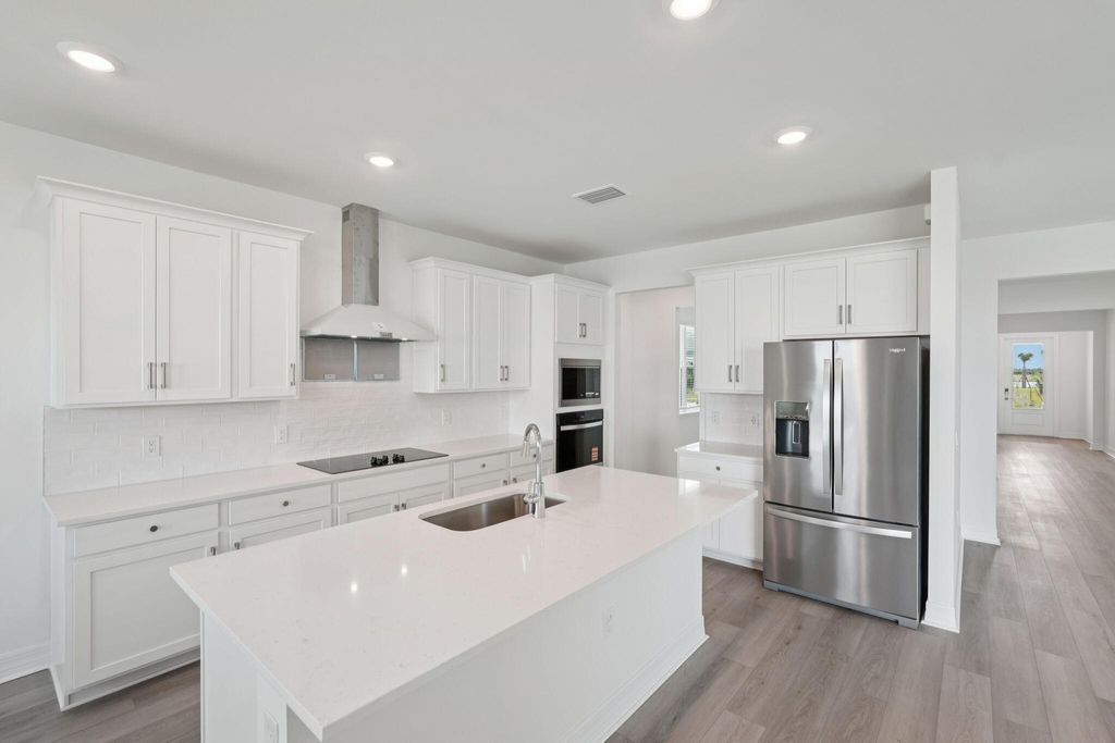 Photo of 5641 Hampton Park Circle, Vero Beach, FL 32966 (MLS # R11127912)