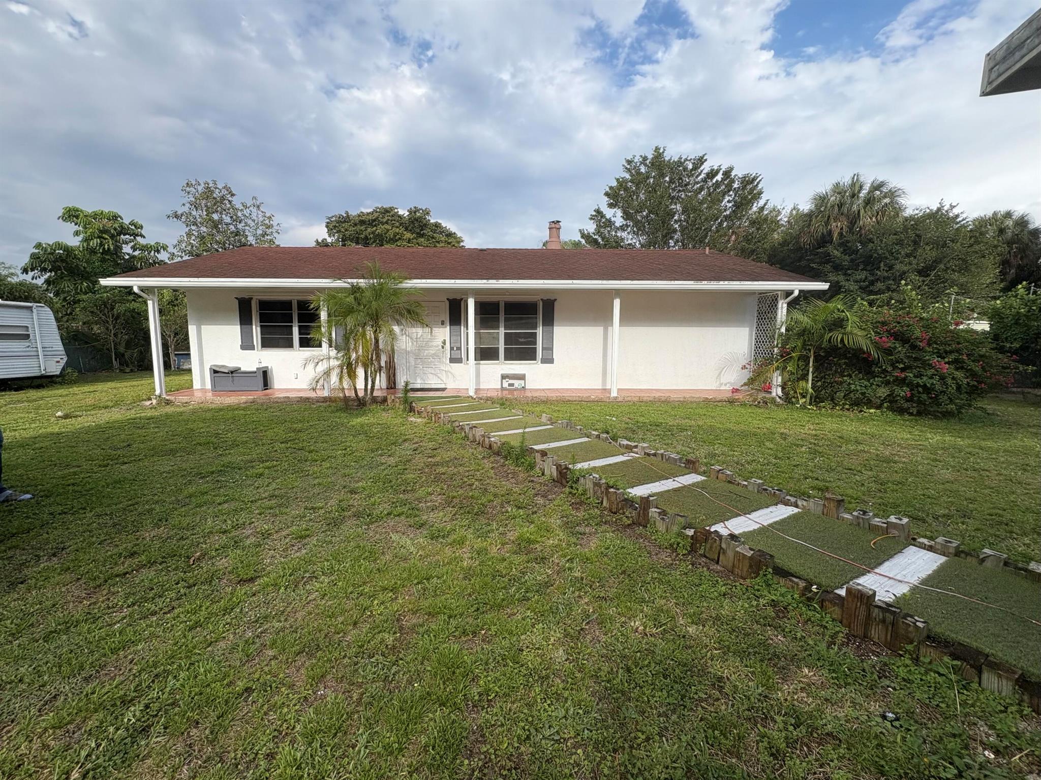 350 53rd Drive N