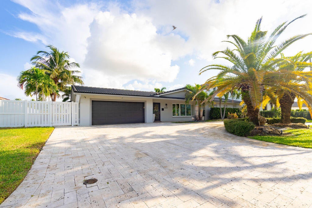2401 NE 33RD Street