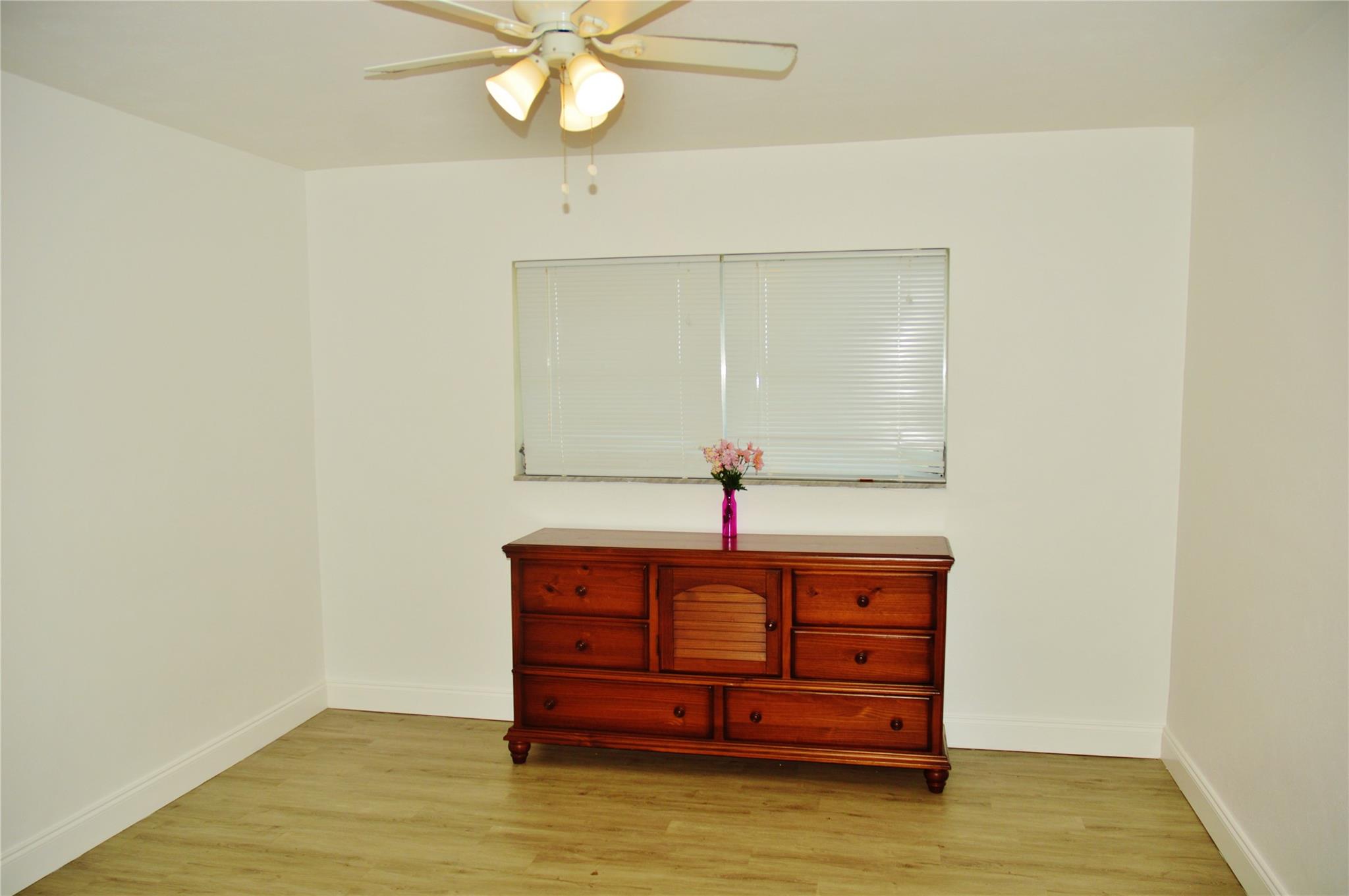 Lake Park Gardens - Residential